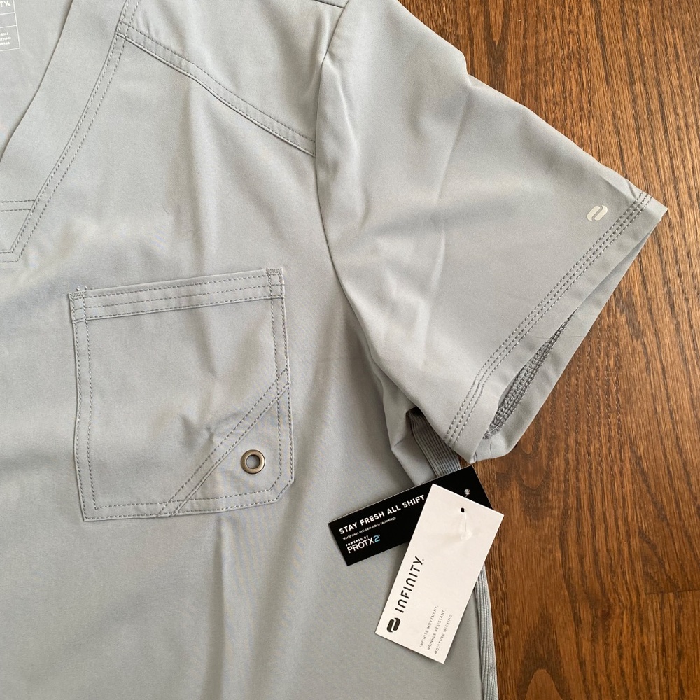 Cherokee Infinity Men’s V-Neck Scrub Top Gray Size L Medical Uniform - Picture 5 of 10